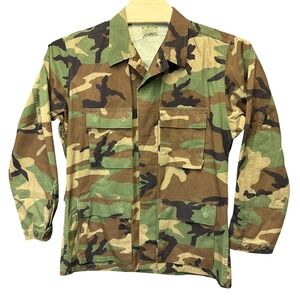 Vintage US Military Woodland Camo BDU Field Jacket Med Regular 8415-01-084-1647